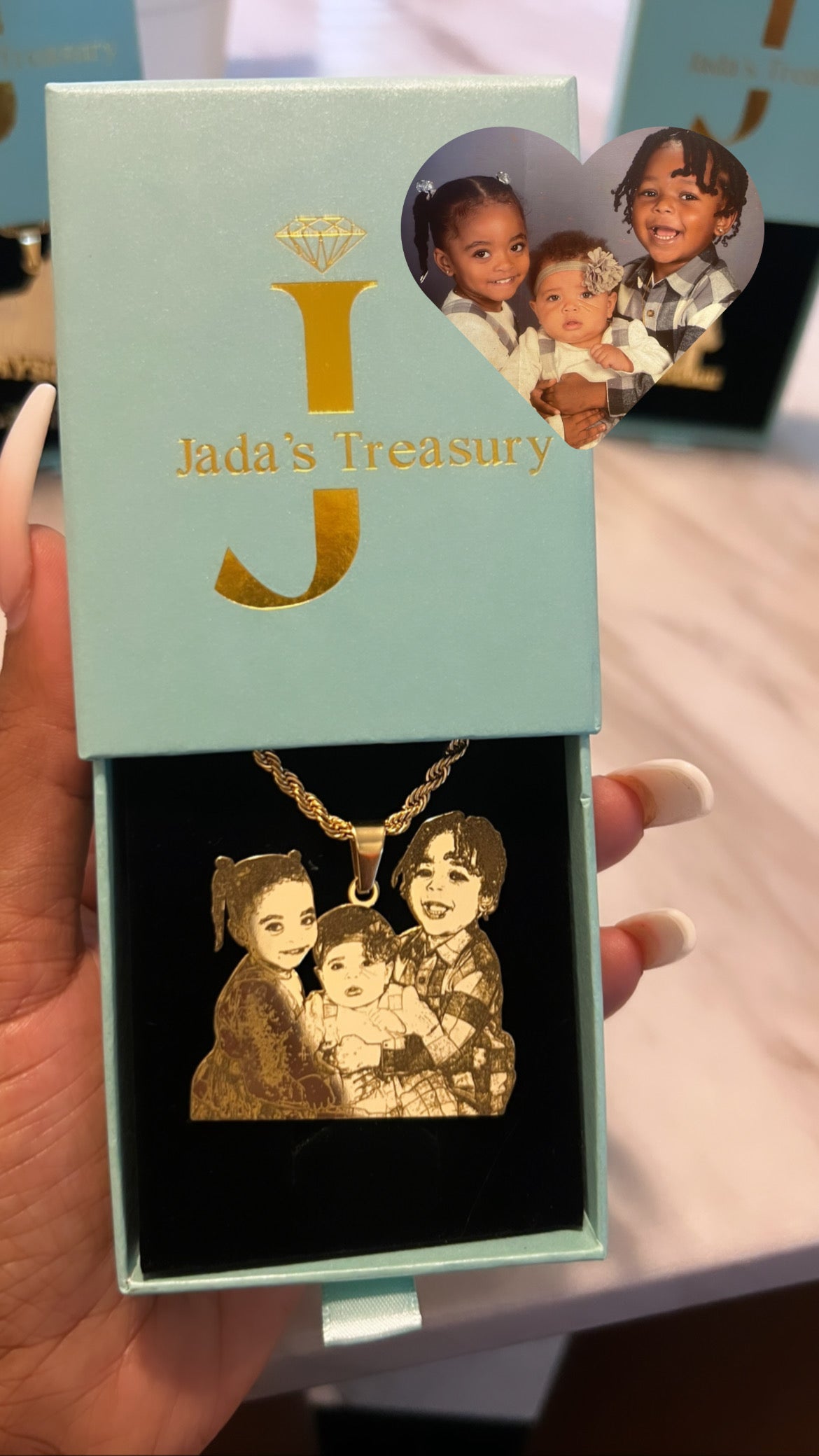 Custom photo pendant